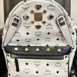 MCM Medium BACKPACK